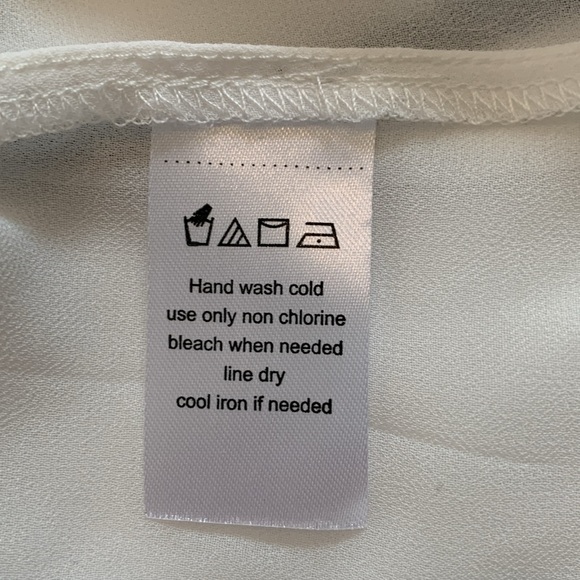 Size Medium Nightie 🤍🖤 - Picture 5 of 6